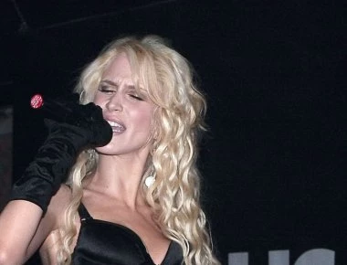 «Άλλος άνθρωπος» η Πετρούλα Κωστίδου - Τεράστια αλλαγή (φωτό)